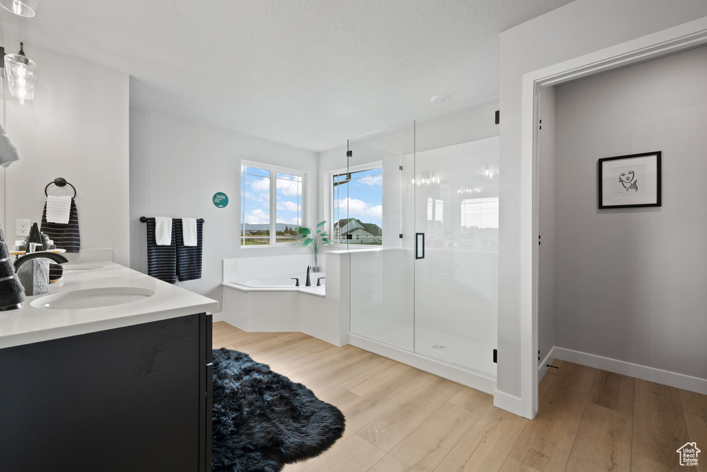 Photo 21 for MLS #2114344 at 187 N Mia Cv #13