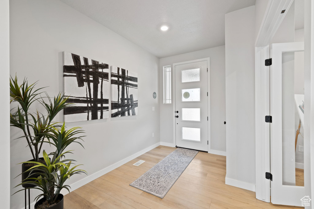 Photo 3 for MLS #2114344 at 187 N Mia Cv #13