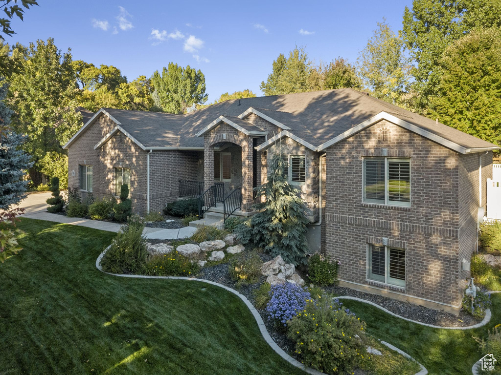 Photo 7 for MLS #2114346 at 3938 W Iris Ave