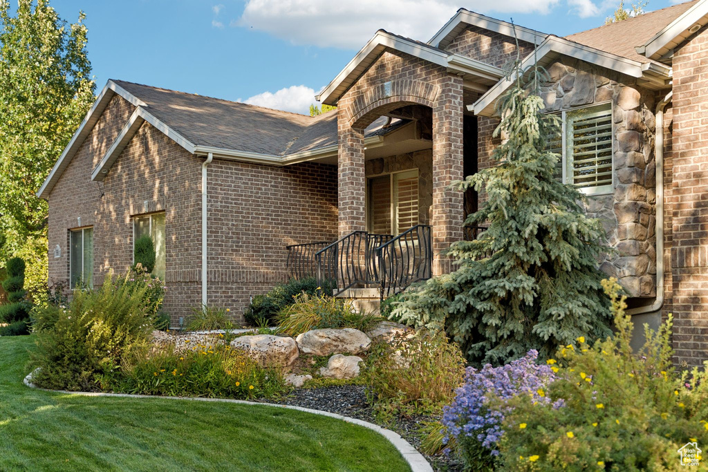 Photo 6 for MLS #2114346 at 3938 W Iris Ave