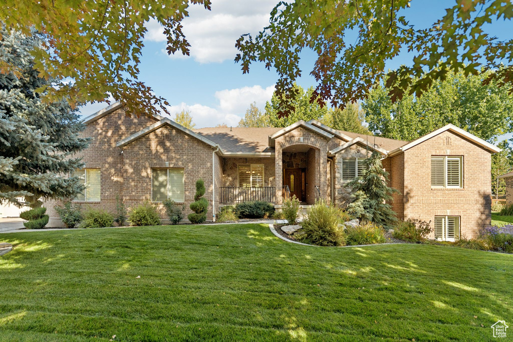 Photo 35 for MLS #2114346 at 3938 W Iris Ave