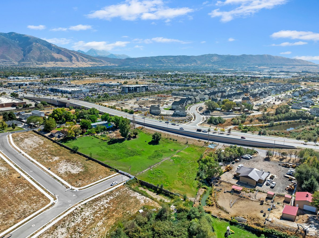 500 W WILLOWCREEK South Jordan, UT 84009