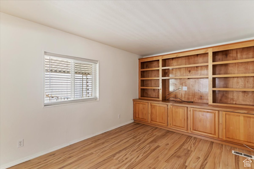 Photo 6 for MLS #2114356 at 1111 N 2000 West #201