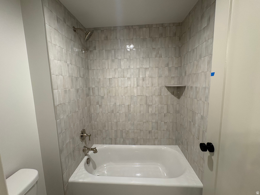 298 N AMBER LN. Layton, UT 84041