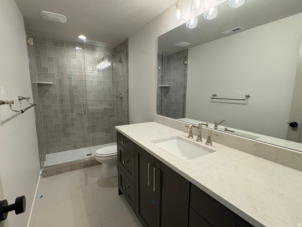 298 N AMBER LN. Layton, UT 84041