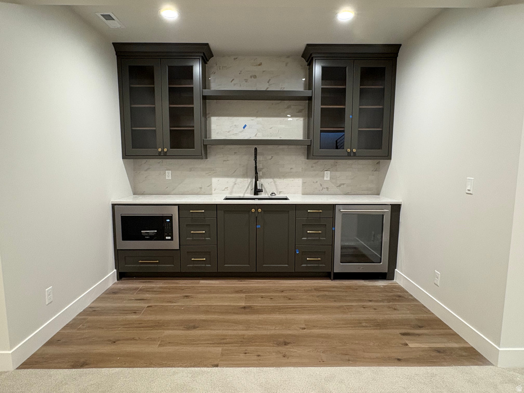 298 N AMBER LN. Layton, UT 84041