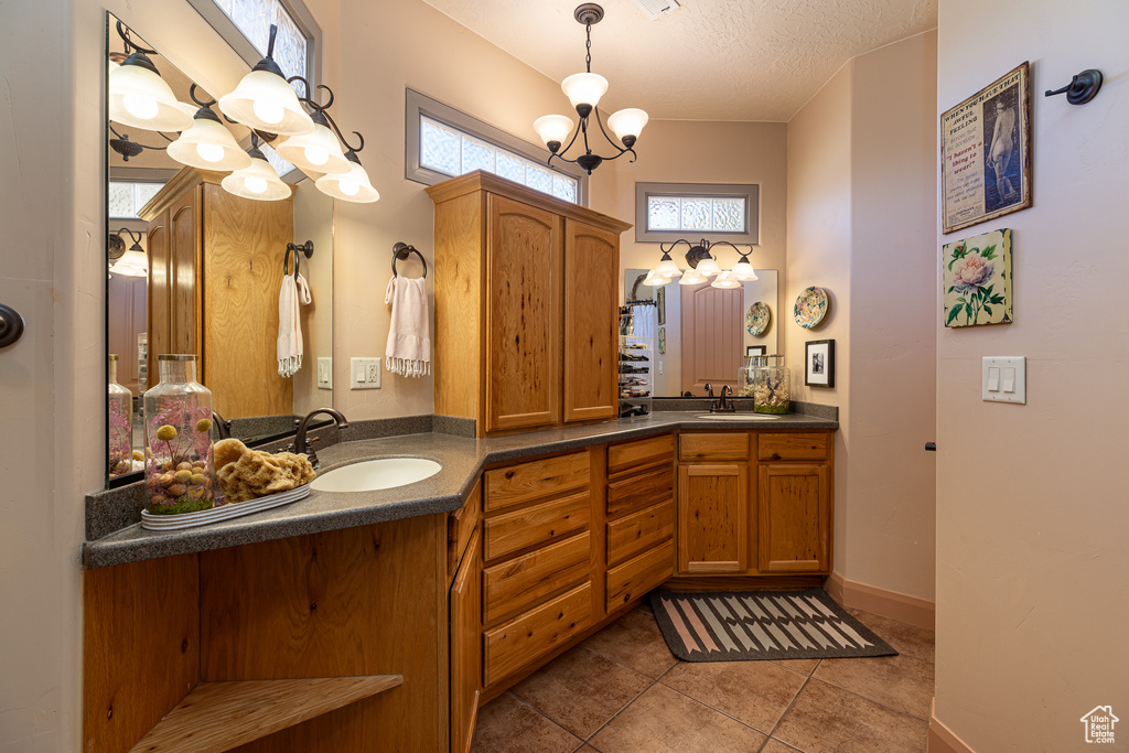 320 N W LOS BARANCOS LN Kanab, UT 84741