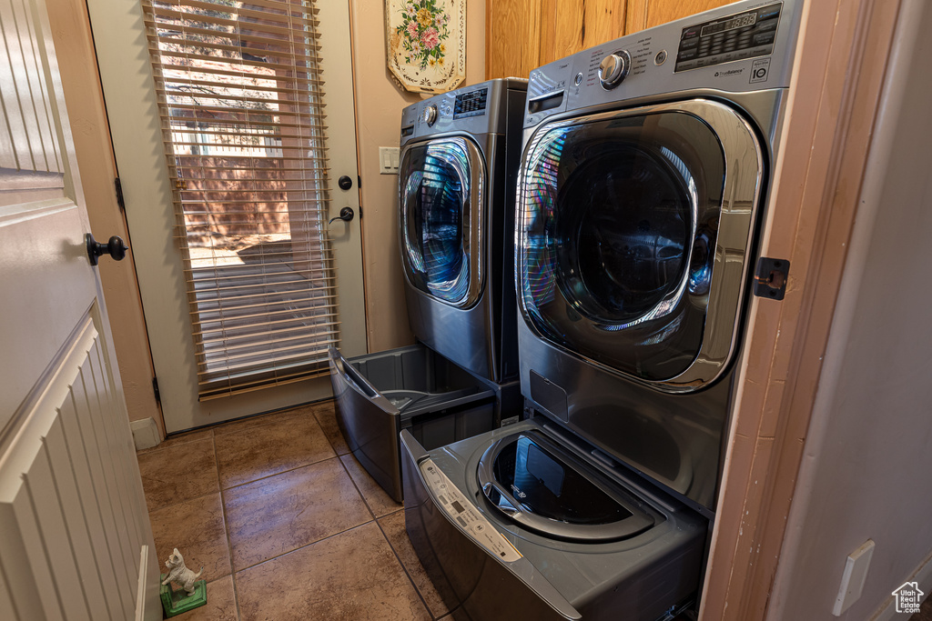 320 N W LOS BARANCOS LN Kanab, UT 84741