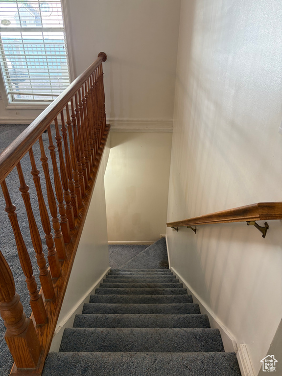 5882 S MEADOWCREST DR Murray, UT 84107
