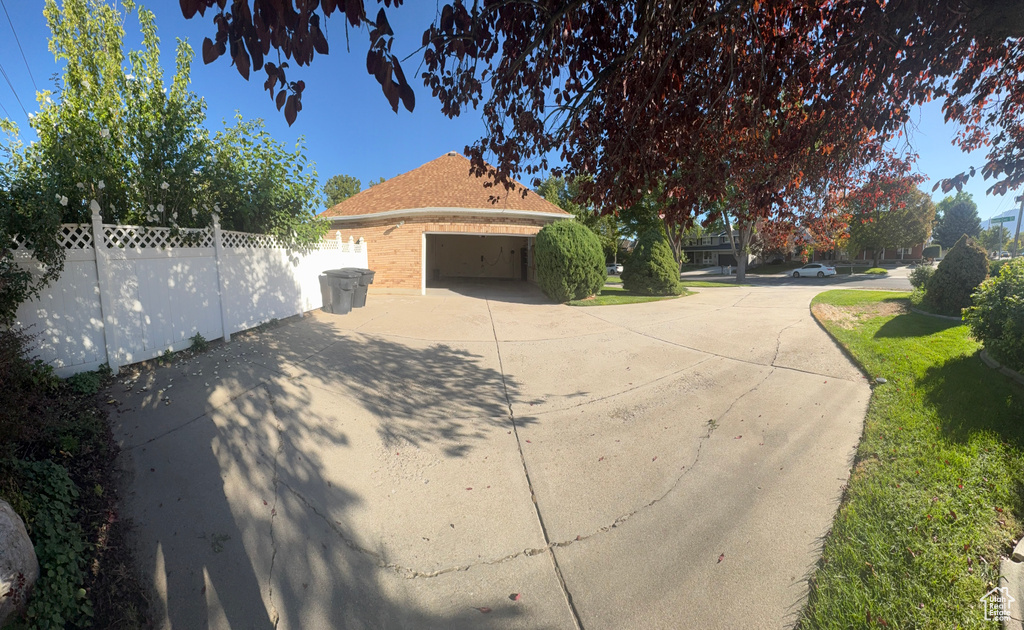5882 S MEADOWCREST DR Murray, UT 84107