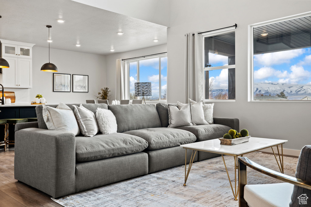 1526 E LIVI LN #9 Saratoga Springs, UT 84043