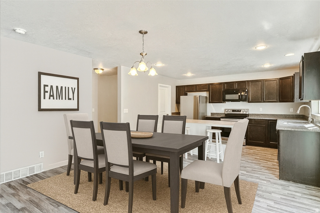 3023 S RED PINE DR. #2526 Saratoga Springs, UT 84045