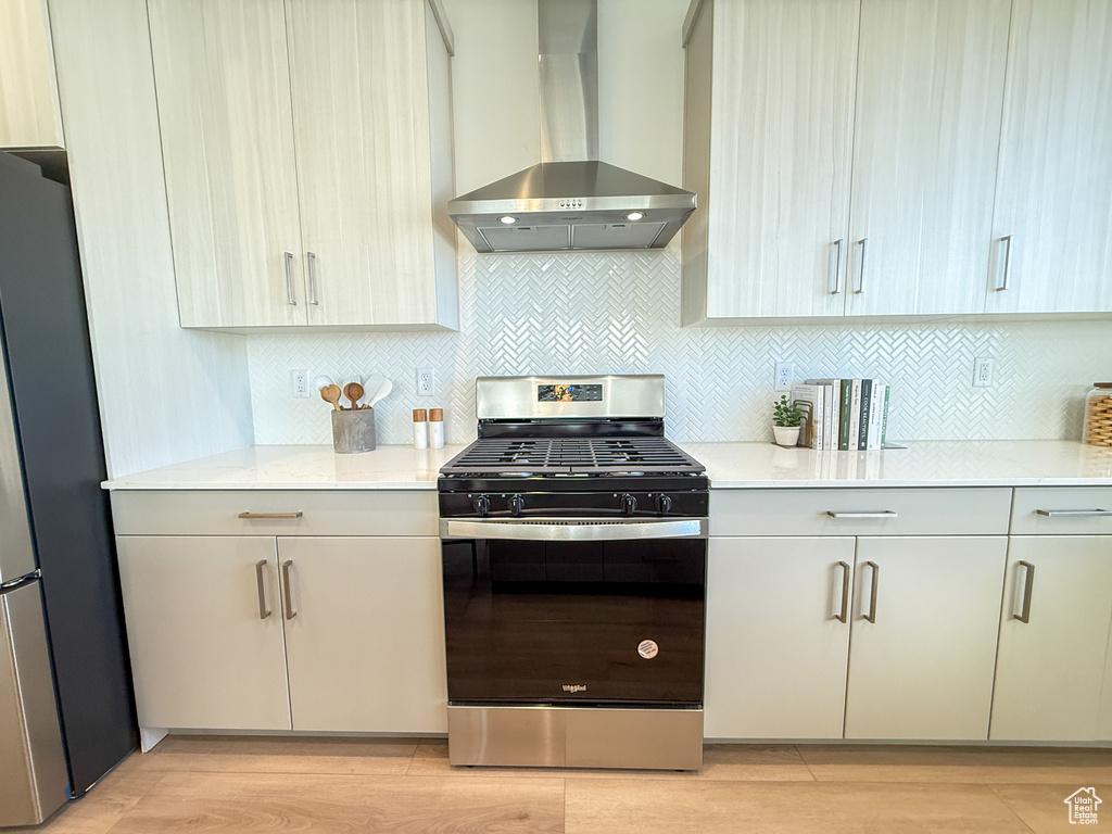 Photo 3 for MLS #2114382 at 4622 W 3725 South #231