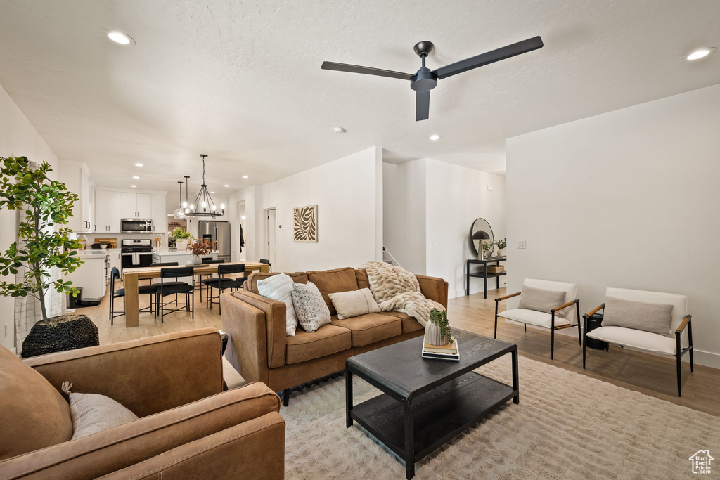 8366 S LEVINE LN Sandy, UT 84070