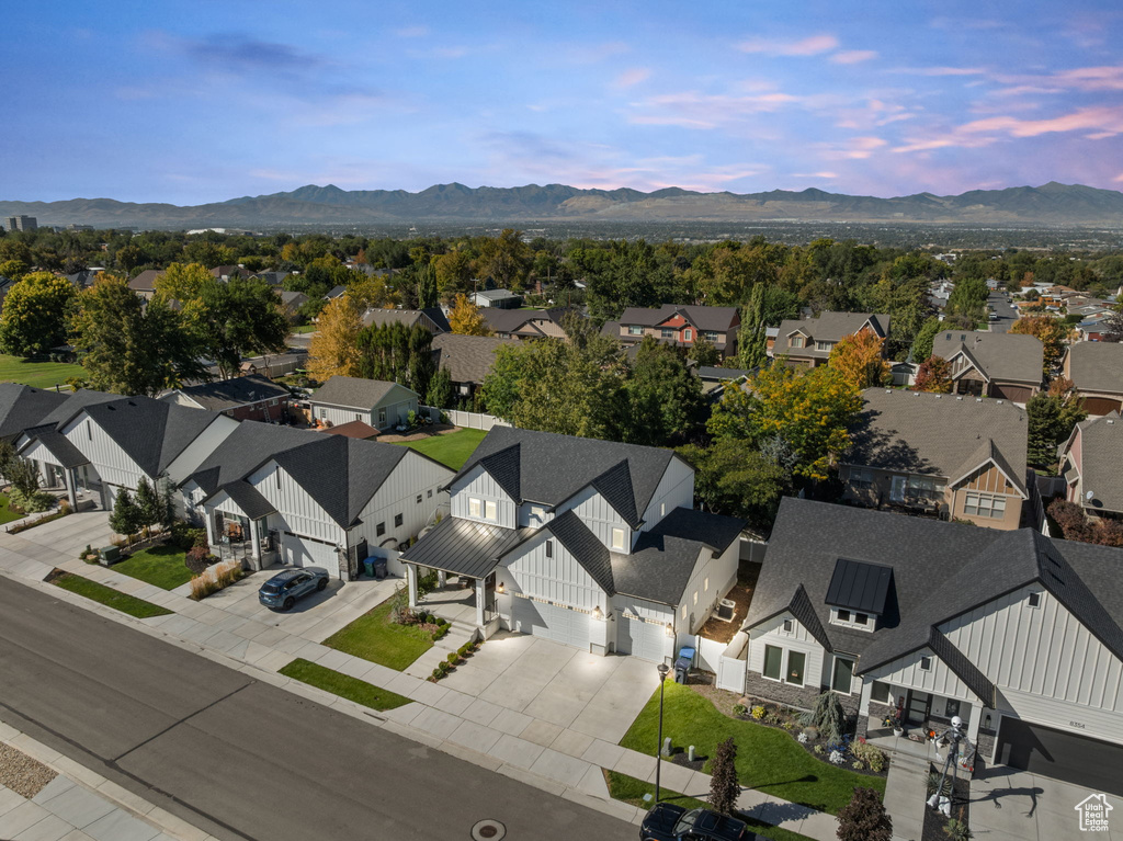 8366 S LEVINE LN Sandy, UT 84070