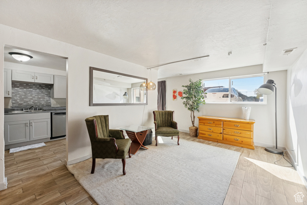 Photo 12 for MLS #2114388 at 768 N Redwood Rd #19