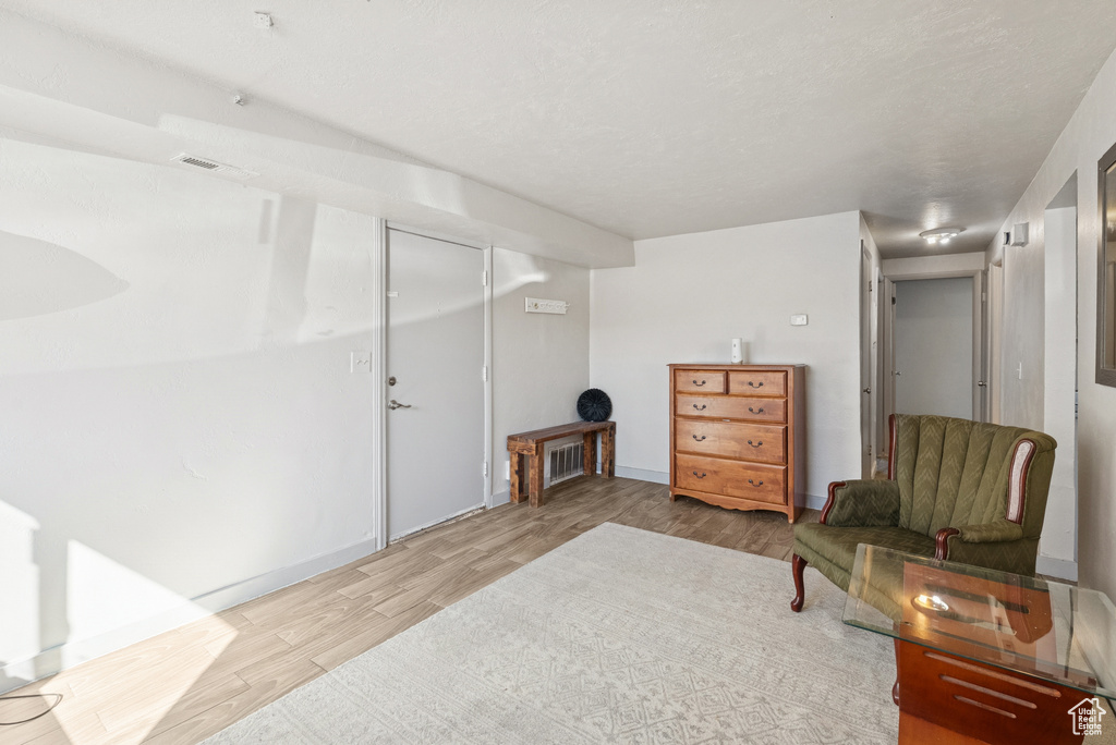Photo 14 for MLS #2114388 at 768 N Redwood Rd #19