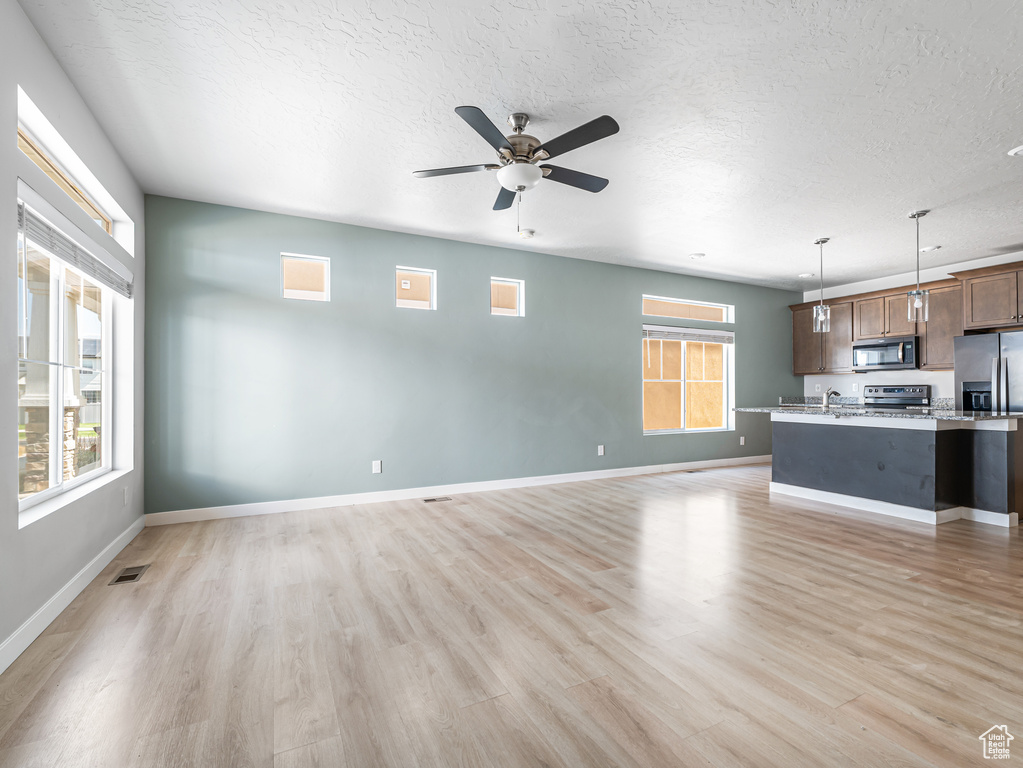 214 E ALLEGHENY PL Saratoga Springs, UT 84045