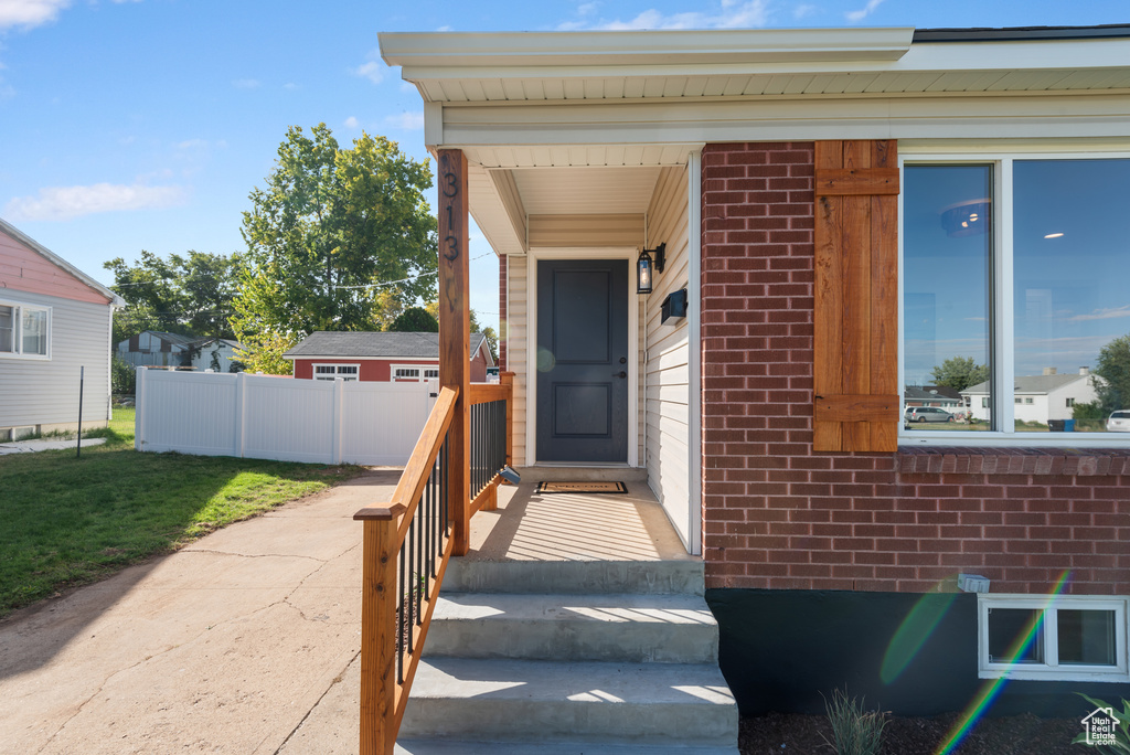 313 E 4650 S Washington Terrace, UT 84405
