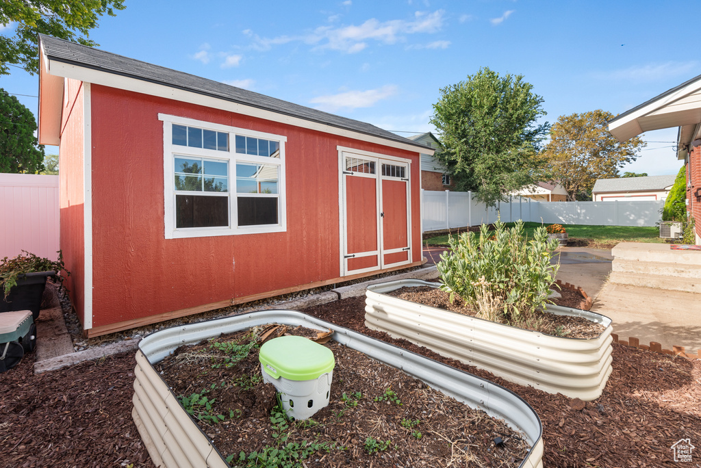 313 E 4650 S Washington Terrace, UT 84405
