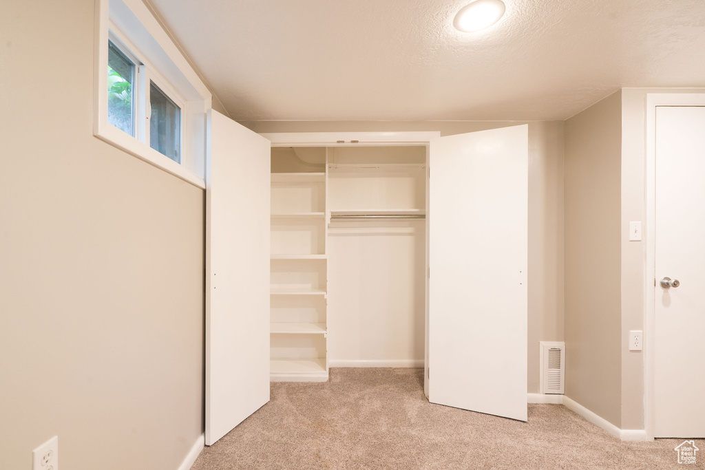 1225 S WOODLAND LN Bountiful, UT 84010