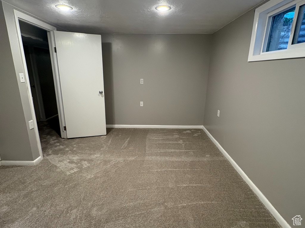 1225 S WOODLAND LN Bountiful, UT 84010