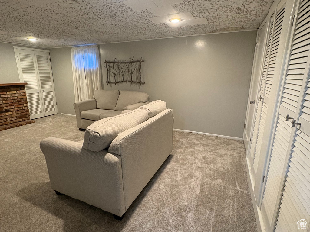 1225 S WOODLAND LN Bountiful, UT 84010