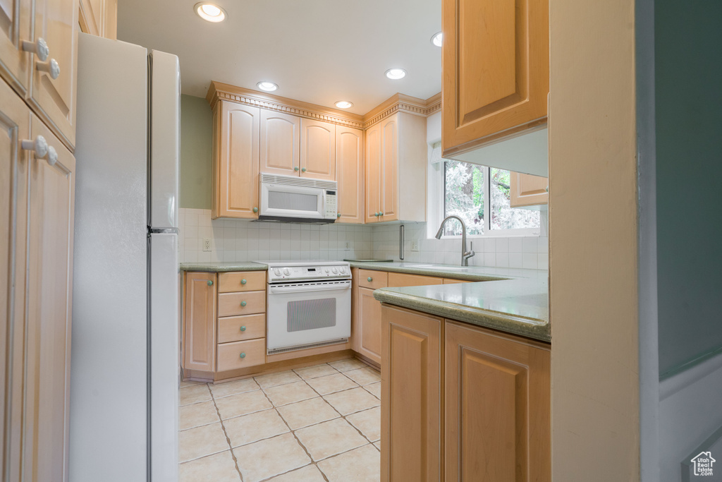 1225 S WOODLAND LN Bountiful, UT 84010