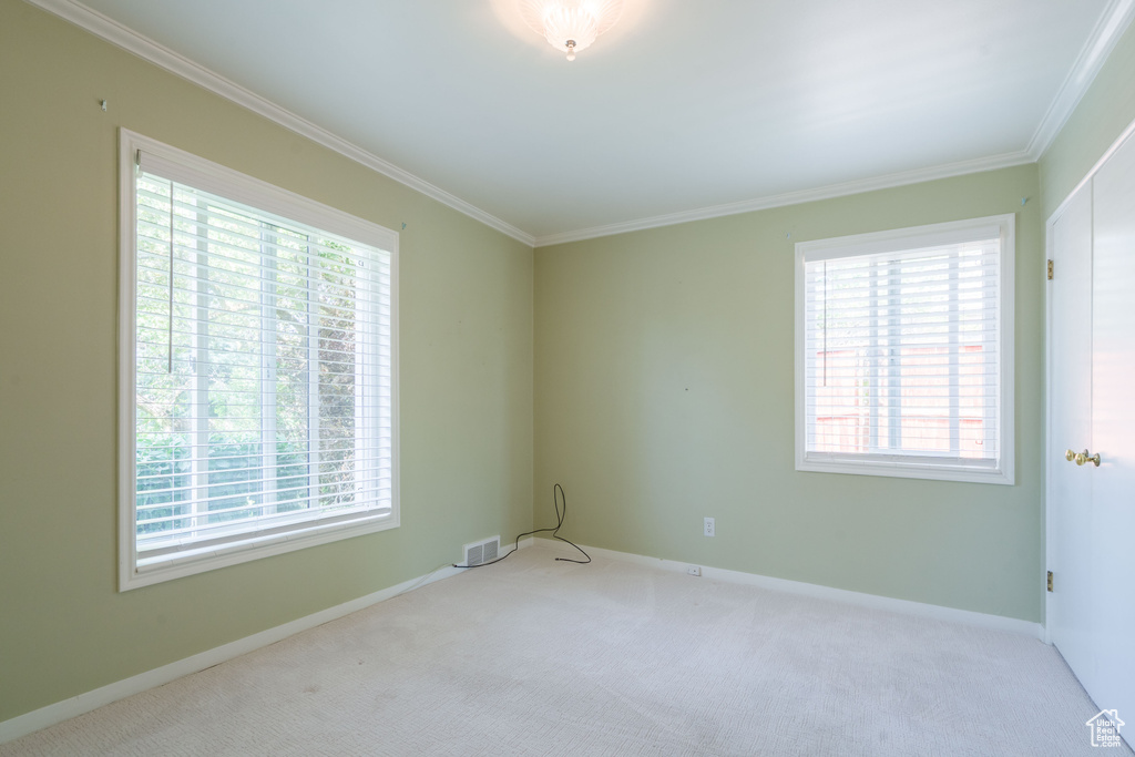 1225 S WOODLAND LN Bountiful, UT 84010