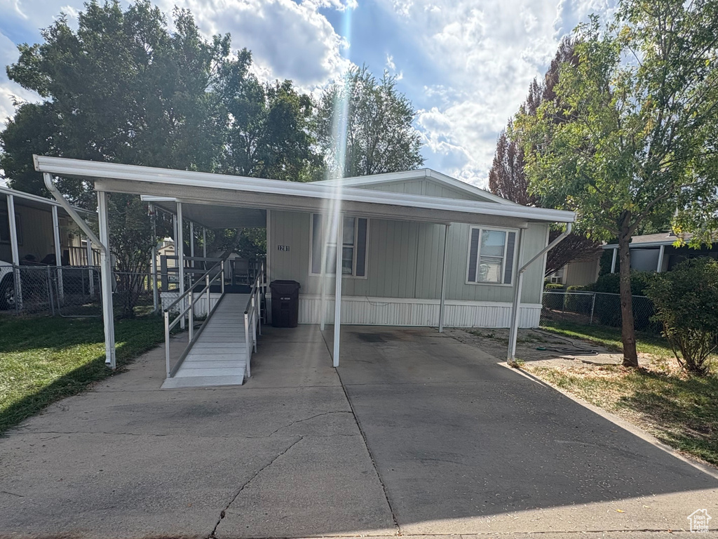 Photo 2 for MLS #2114419 at 1281 W Prodo Vista Dr