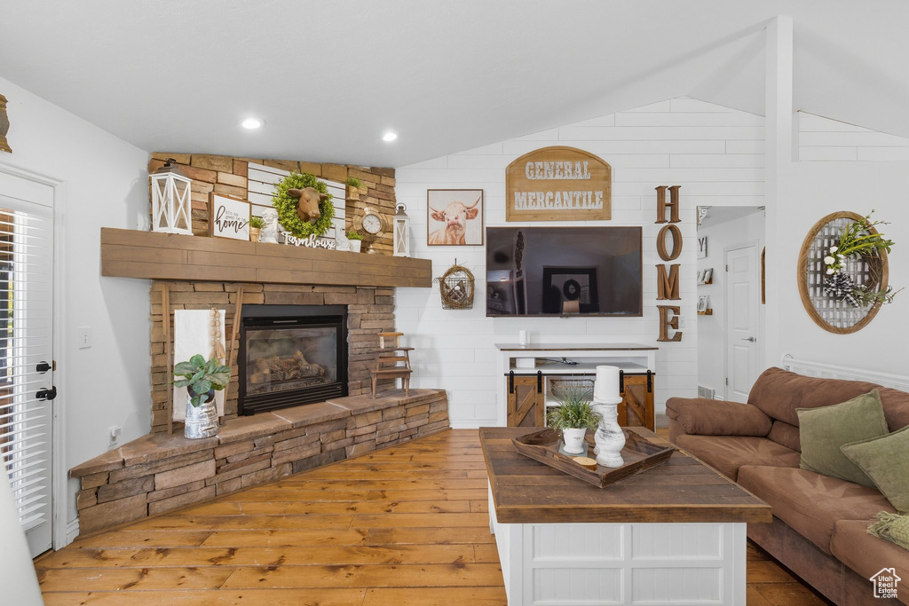187 COUNTRY CLUB DR Stansbury Park, UT 84074