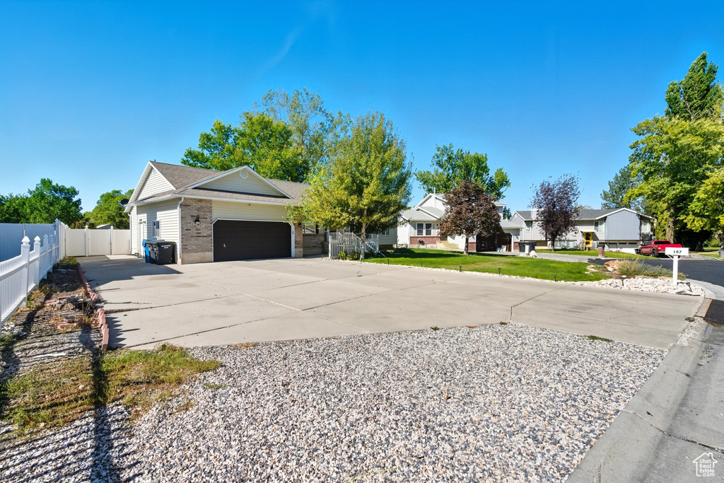 187 COUNTRY CLUB DR Stansbury Park, UT 84074