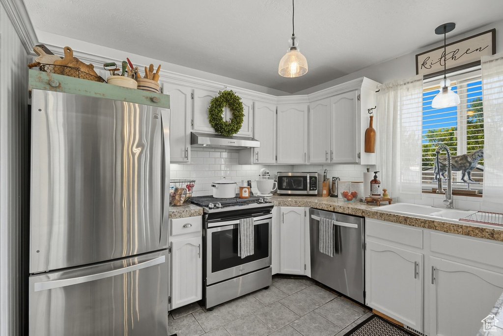187 COUNTRY CLUB DR Stansbury Park, UT 84074