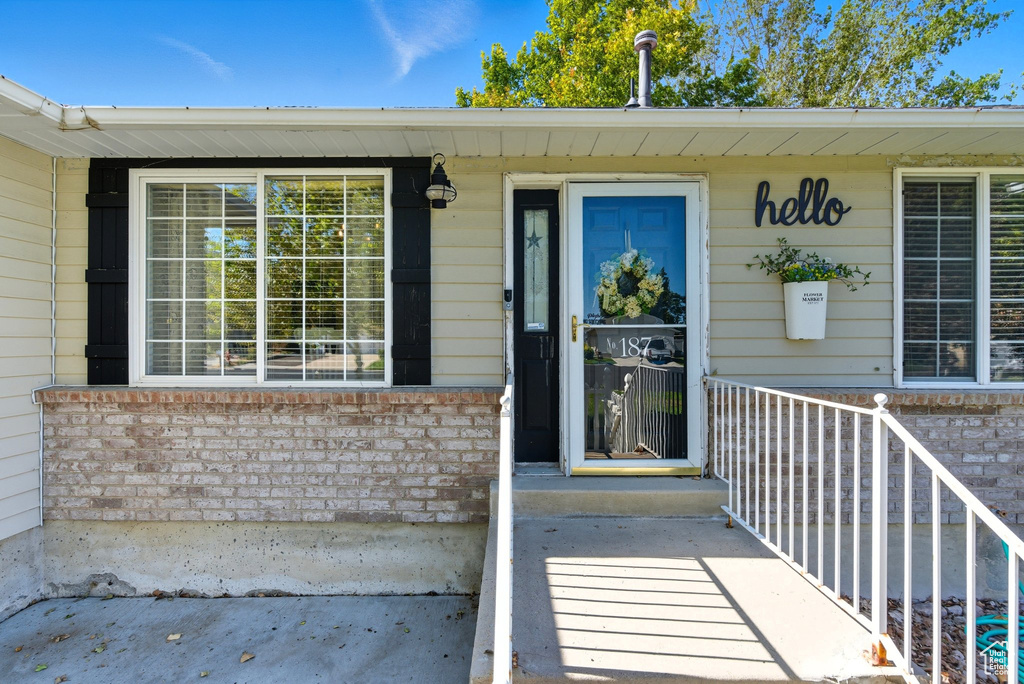 187 COUNTRY CLUB DR Stansbury Park, UT 84074
