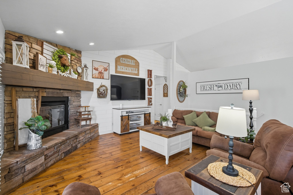 187 COUNTRY CLUB DR Stansbury Park, UT 84074