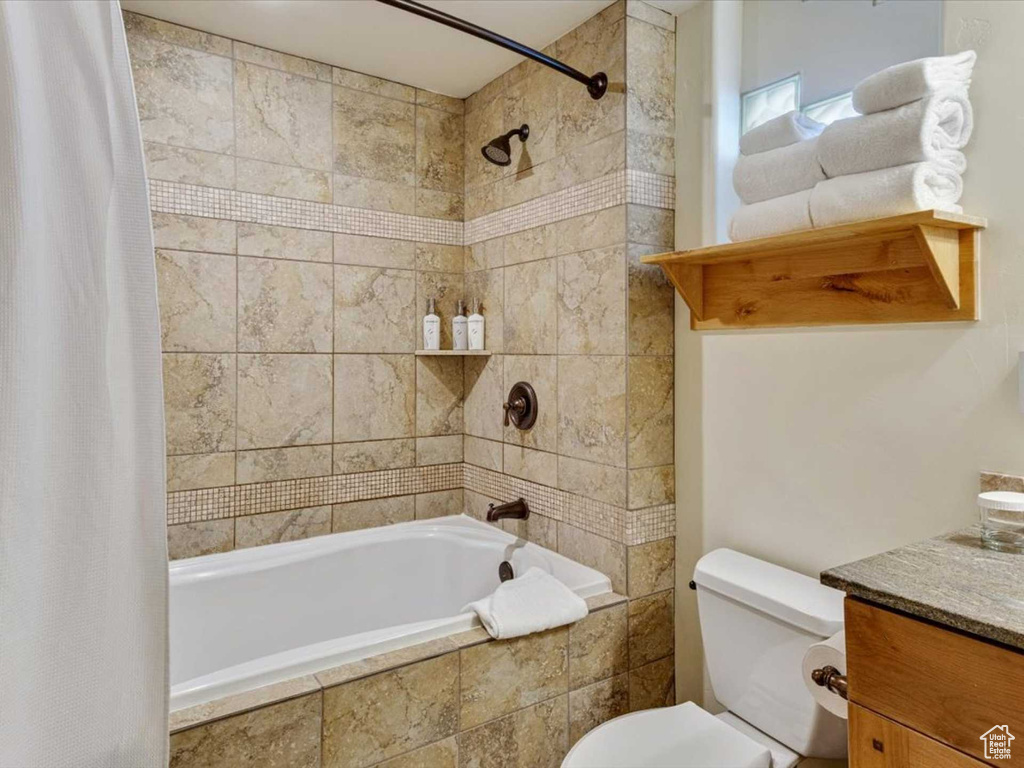 Photo 16 for MLS #2114440 at 1456 Newpark Blvd #417