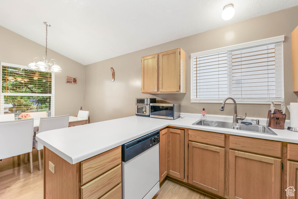 3422 BRIAR DR West Jordan, UT 84084