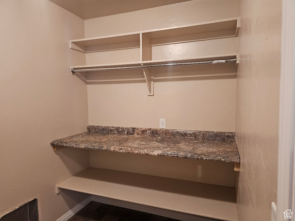 689 N 4250 W Maeser, UT 84078