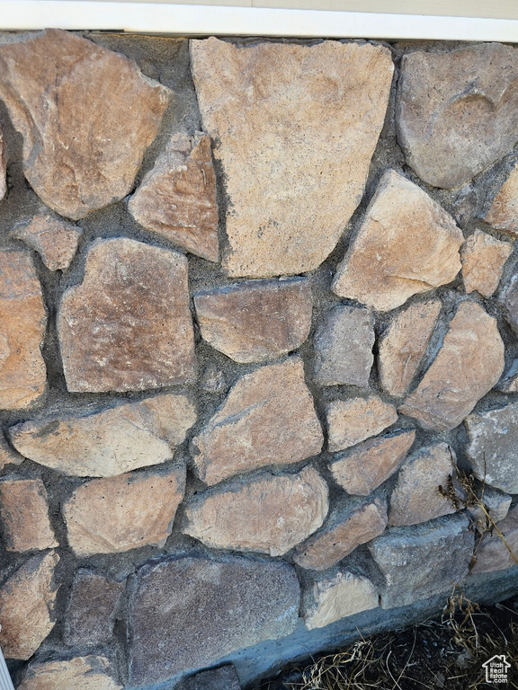 689 N 4250 W Maeser, UT 84078