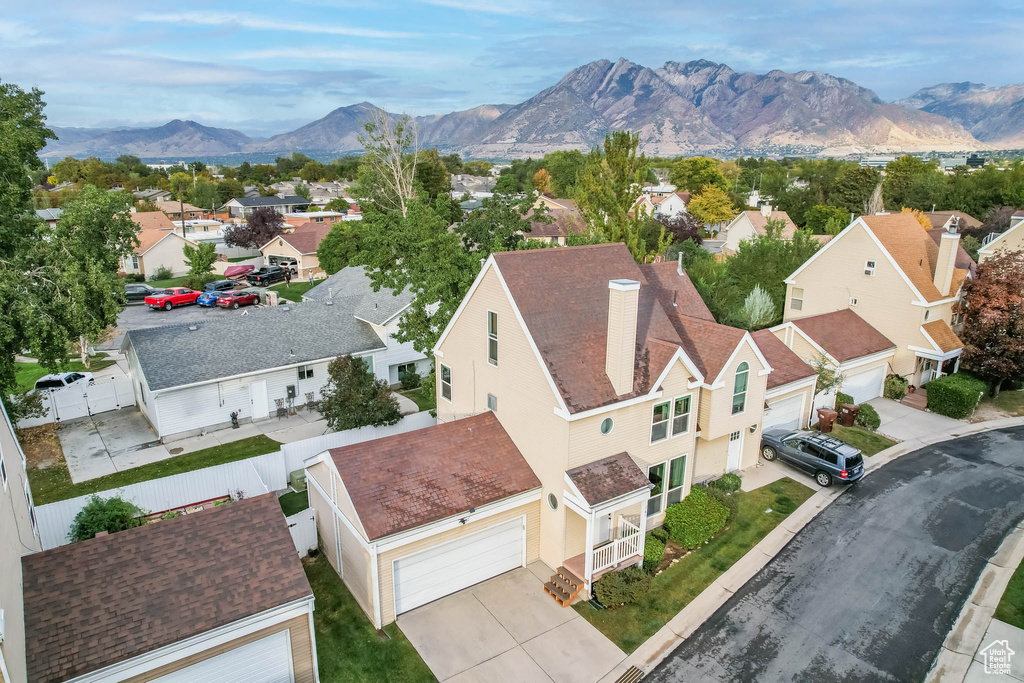 761 E GABLES LN Midvale, UT 84047