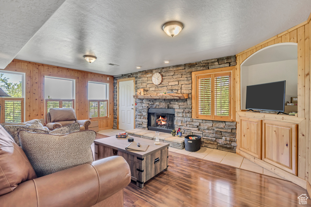 Photo 32 for MLS #2114473 at 2059 E Bear Ridge Cv