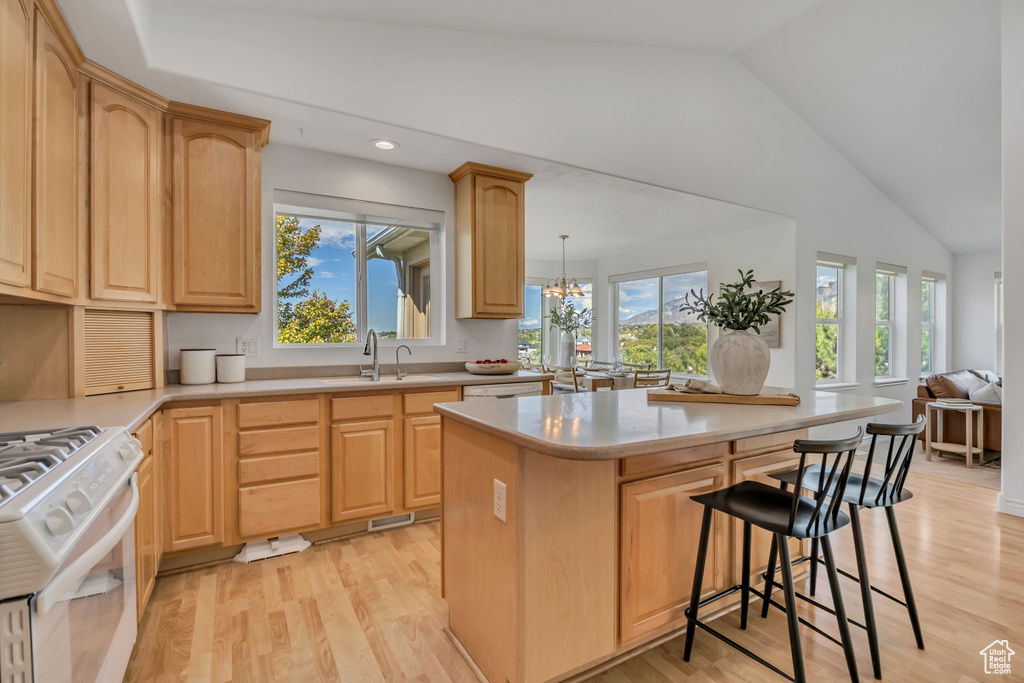 Photo 16 for MLS #2114473 at 2059 E Bear Ridge Cv