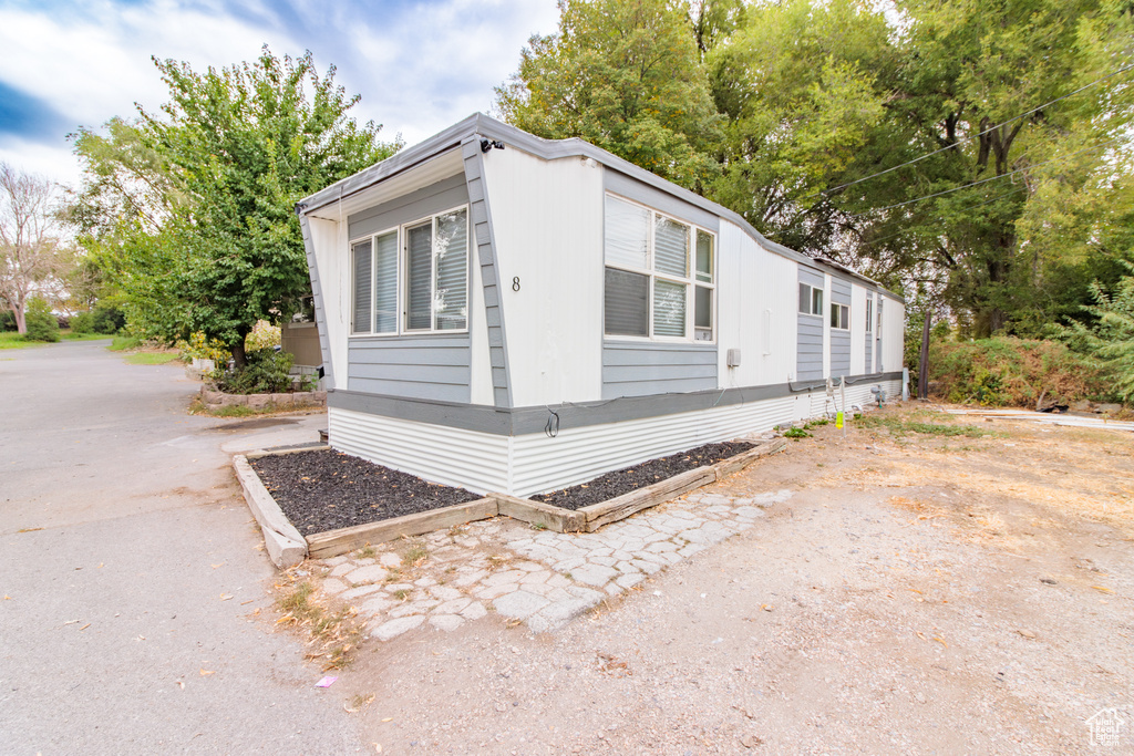 Photo 18 for MLS #2114508 at 65 E 400 South #8