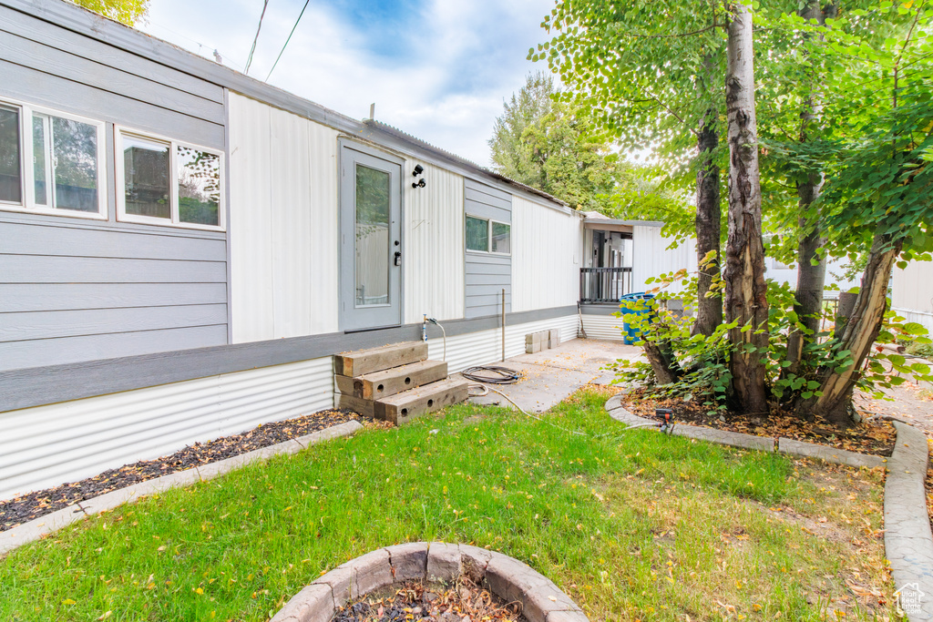 Photo 3 for MLS #2114508 at 65 E 400 South #8