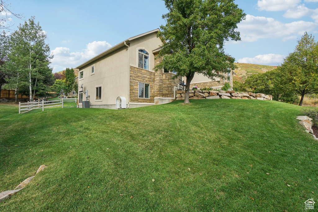 Photo 3 for MLS #2114514 at 1275 Swiss Alpine Rd