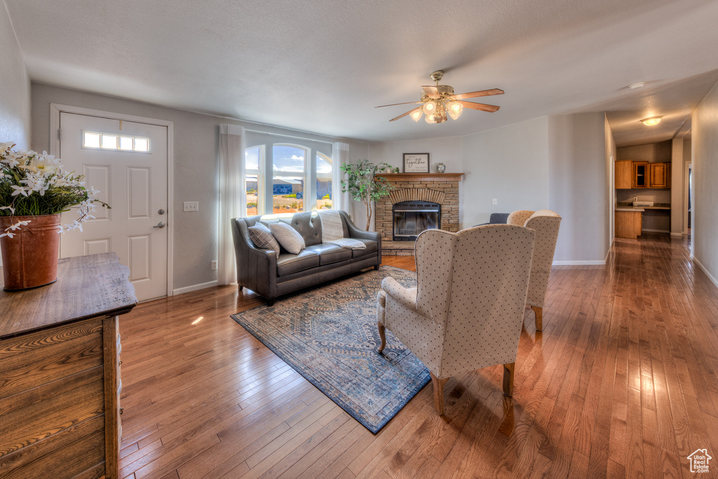 Photo 6 for MLS #2114536 at 33 Merriam Ct