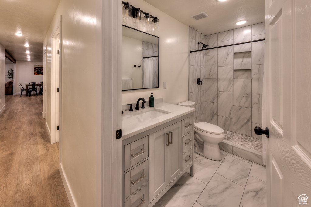 Photo 41 for MLS #2114536 at 33 Merriam Ct