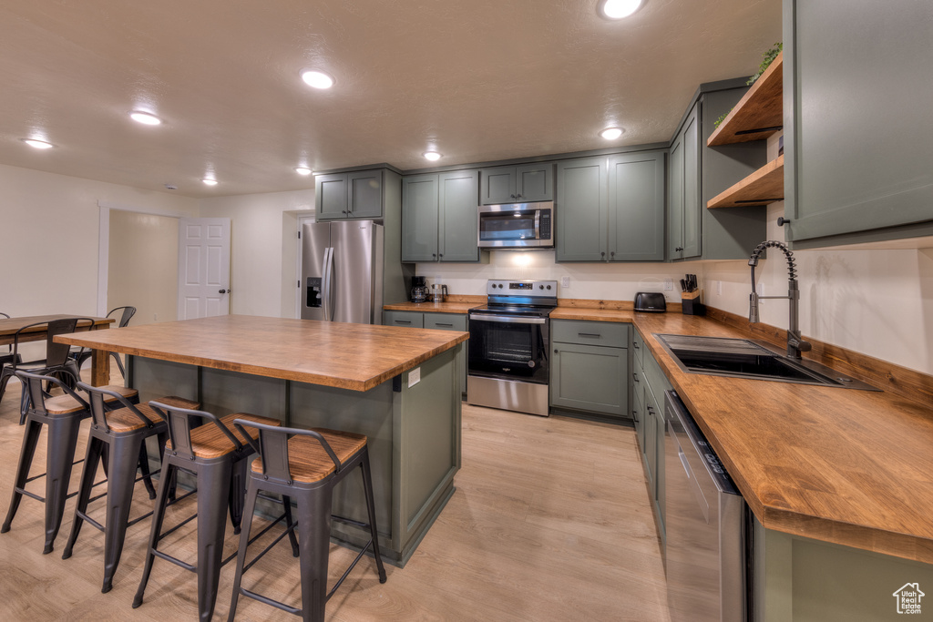 Photo 32 for MLS #2114536 at 33 Merriam Ct