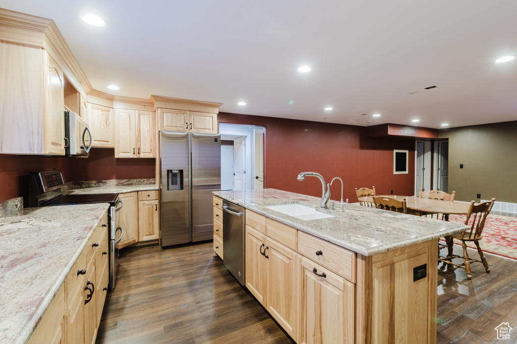 9078 N RENAISSANCE DR Cedar Hills, UT 84062
