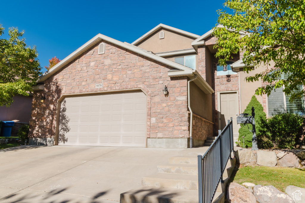 9078 N RENAISSANCE DR Cedar Hills, UT 84062